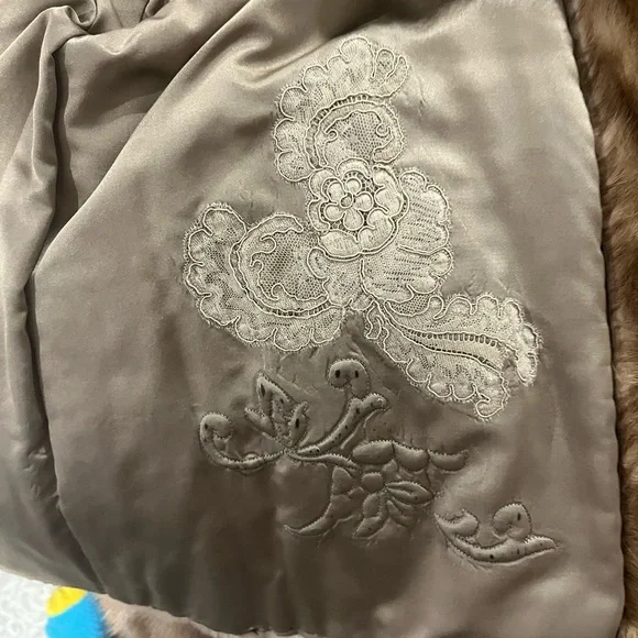 Graf's Exclusive Furs Vintage Mink Jacket - Picture 5 of 6